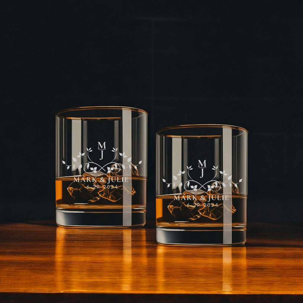 Personalized Whiskey Glass Set, Wedding Glass, Custom Wedding Gift, Wedding Favor, Engagement Gift, Bachelorette gift, Set of Rocks Glasses