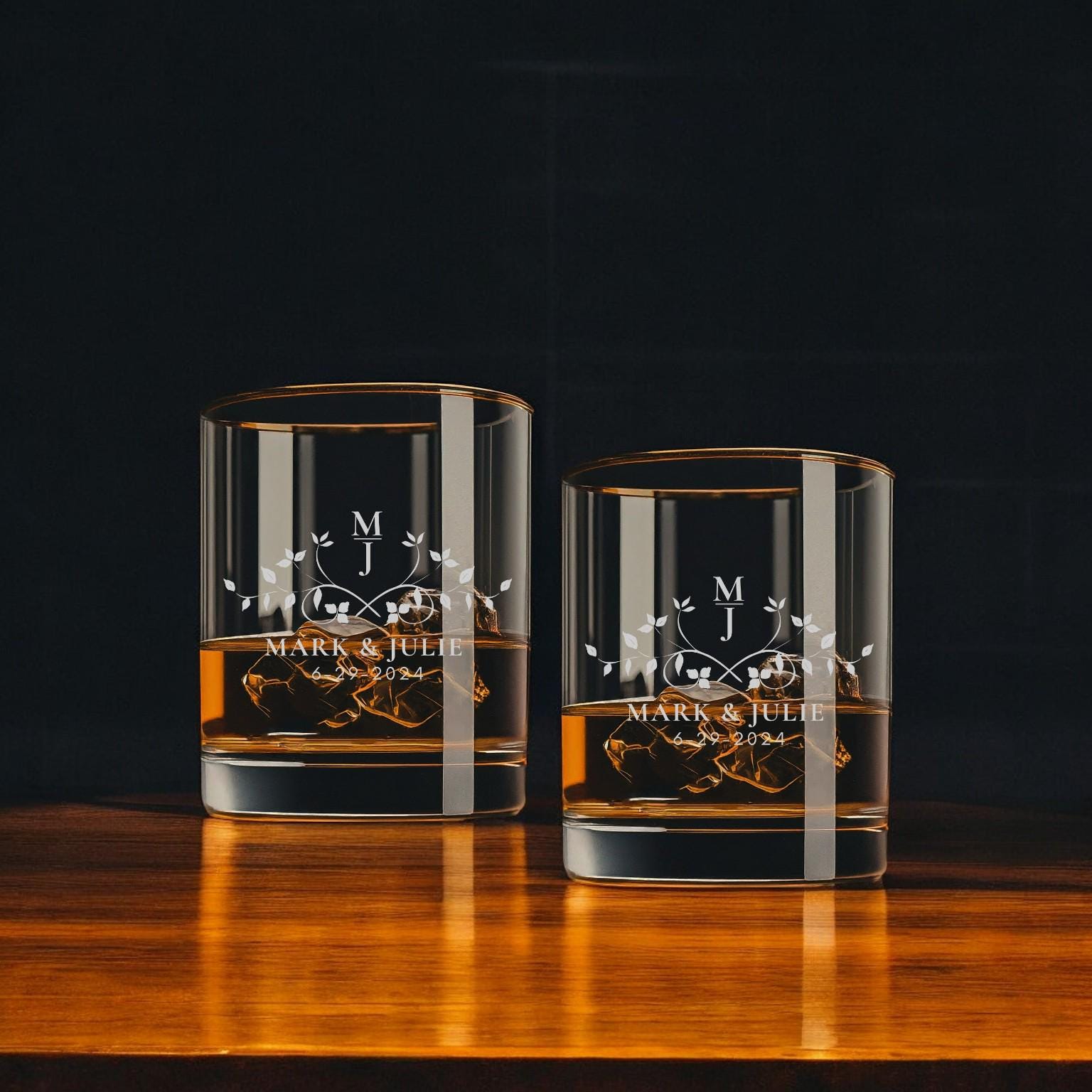 Personalized Whiskey Glass Set, Wedding Glass, Custom Wedding Gift, Wedding Favor, Engagement Gift, Bachelorette gift, Set of Rocks Glasses