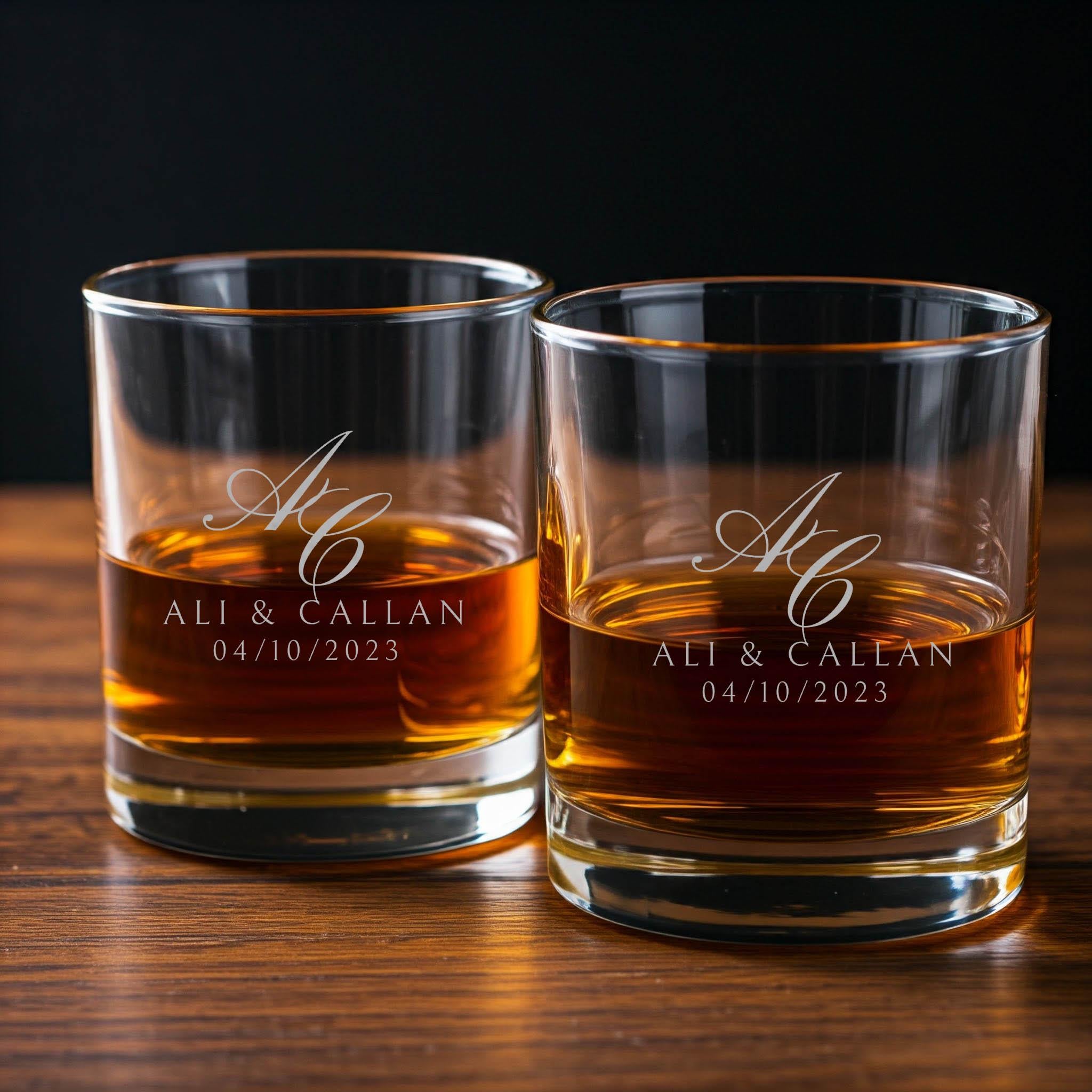 Personalized Whiskey Glass Set, Wedding Glass, Custom Wedding Gift, Wedding Favor, Engagement Gift, Bachelorette gift, Set of Rocks Glasses